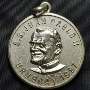 Uruguay - 1987 - Juan Pablo II - Escasa medalla de la visita Papal - Plata sellada - 31mm - 17.84gs
