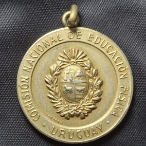 Uruguay - 1929 - Pelota de Mano - C.N. de E.F. - Plata dorada - 28mm - 13.21gs